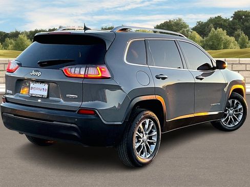 Used 2019 Jeep Cherokee Latitude Plus w/ Cold Weather Group image 12