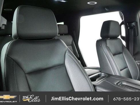 Used 2024 Chevrolet Tahoe Z71 w/ Luxury Package AWD/4WD image 21