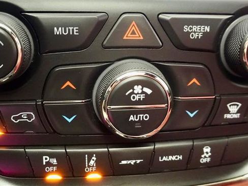 Used 2018 Dodge Durango SRT w/ Technology Group image 28