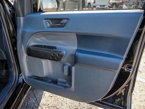 Used 2025 Ford Maverick Lobo image 18