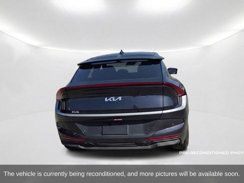 Used 2025 Kia EV6 Light RWD image 7