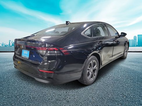 Used 2023 Honda Accord EX image 5