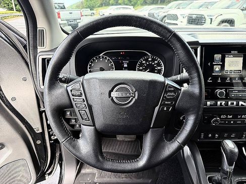 Certified 2025 Nissan Frontier SV w/ SV Convenience Package AWD/4WD image 13