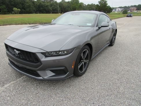New 2025 Ford Mustang Premium image 3
