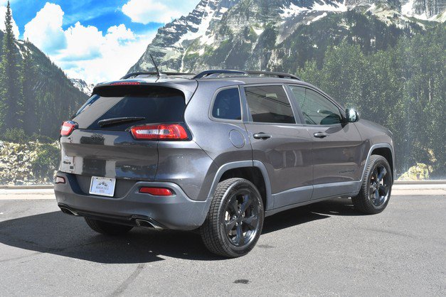 Used 2017 Jeep Cherokee Sport AWD/4WD image 3