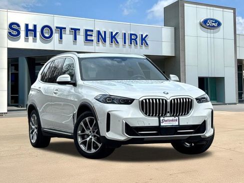 Used 2024 BMW X5 xDrive40i w/ Premium Package AWD/4WD image 1