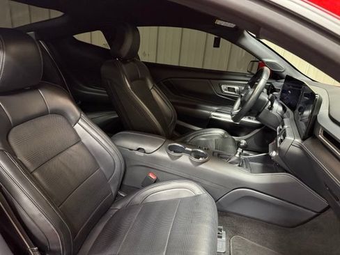Used 2025 Ford Mustang GT Premium RWD image 24
