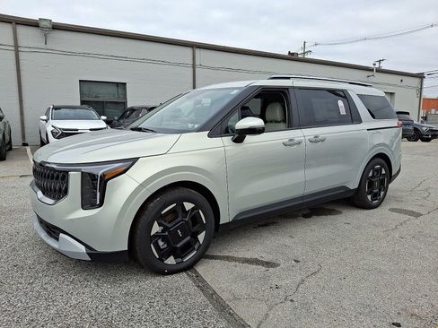 New 2026 Kia Carnival EX image 4