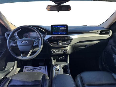 Used 2020 Ford Escape SEL image 12