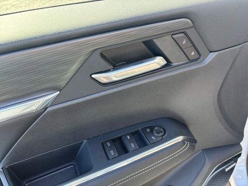 New 2026 GMC Acadia Elevation image 11