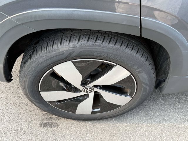 Certified 2023 Volkswagen Taos S w/ Driver Assistance Package AWD/4WD image 8