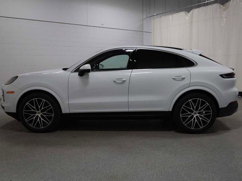 New 2026 Porsche Cayenne Coupe AWD/4WD image 2