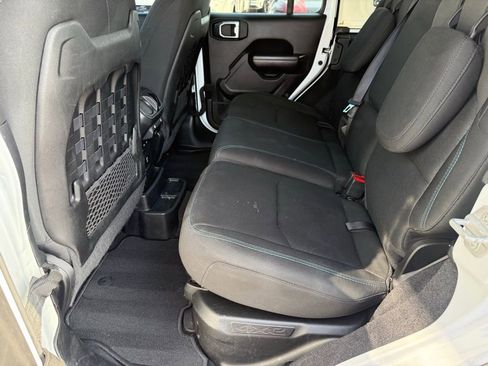 Used 2021 Jeep Wrangler Unlimited Rubicon 4xe image 40