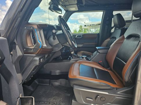 Used 2021 Ford Bronco Outer Banks AWD/4WD image 13