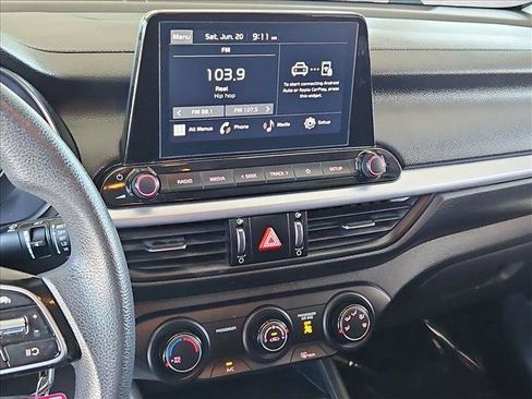 Used 2022 Kia Forte LXS w/ LXS Technology Package FWD image 14