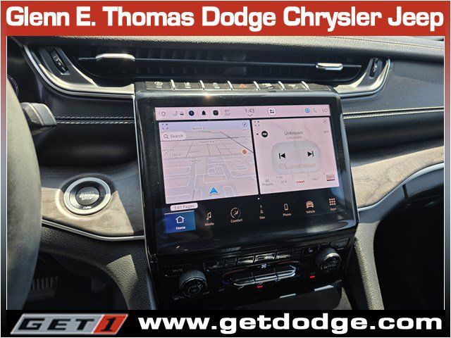 Used 2023 Jeep Grand Cherokee Limited w/ Black Appearance Package RWD image 14