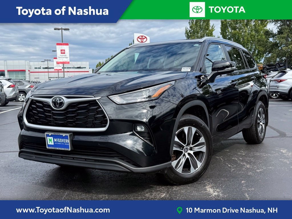 Used 2023 Toyota Highlander XLE AWD/4WD image 1
