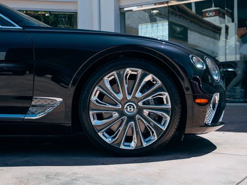 Used 2023 Bentley Continental GT Mulliner AWD/4WD image 6