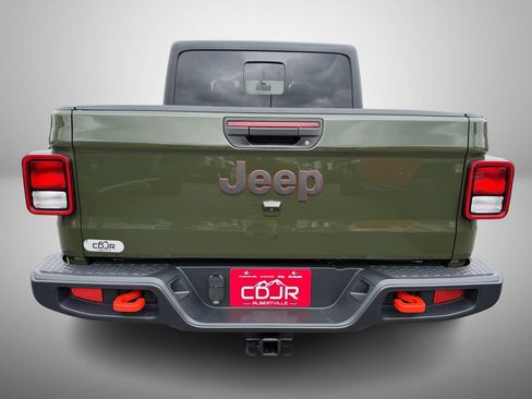 Used 2022 Jeep Gladiator Mojave w/ Cold Weather Group AWD/4WD image 9
