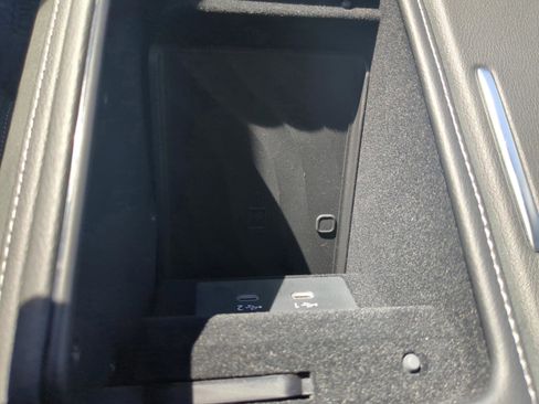 Used 2025 INFINITI QX80 Sensory image 34