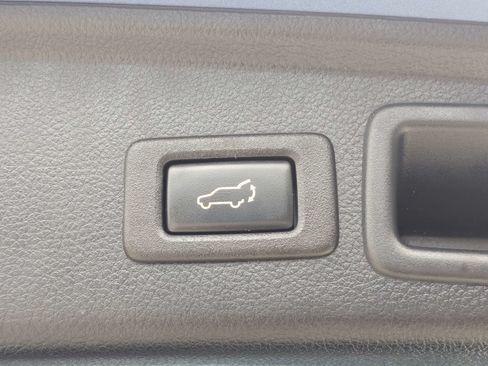 Used 2018 Subaru Forester 2.5i Touring w/ Popular Package #2 AWD/4WD image 14