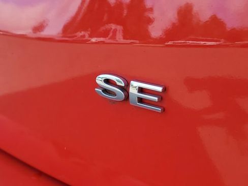 Used 2016 Ford Focus SE FWD image 6