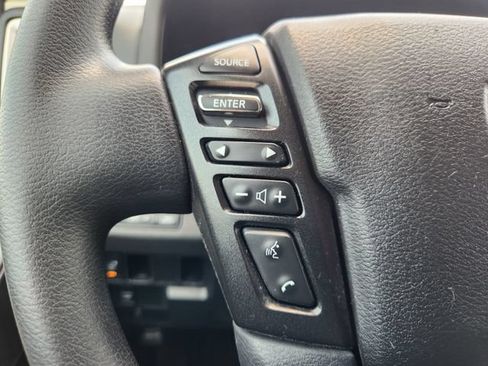 Used 2022 Nissan Frontier SV w/ Technology Package RWD image 27