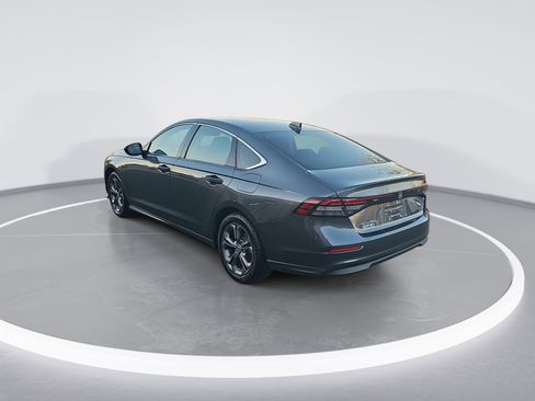 Used 2023 Honda Accord EX image 5