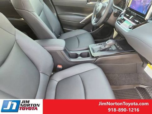 New 2026 Toyota Corolla Cross XLE image 13