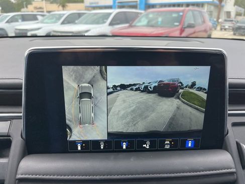 Used 2022 Chevrolet Tahoe Z71 w/ Luxury Package image 27