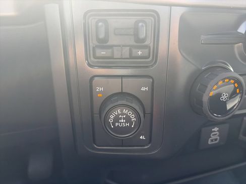 Certified 2025 Ford F150 XL AWD/4WD image 30