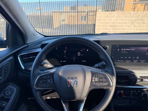 Used 2025 Buick Encore GX Preferred image 32