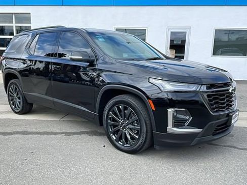 Used 2023 Chevrolet Traverse RS w/ LPO, Cargo Package FWD image 35