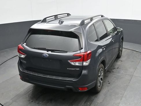 Used 2020 Subaru Forester Premium image 12