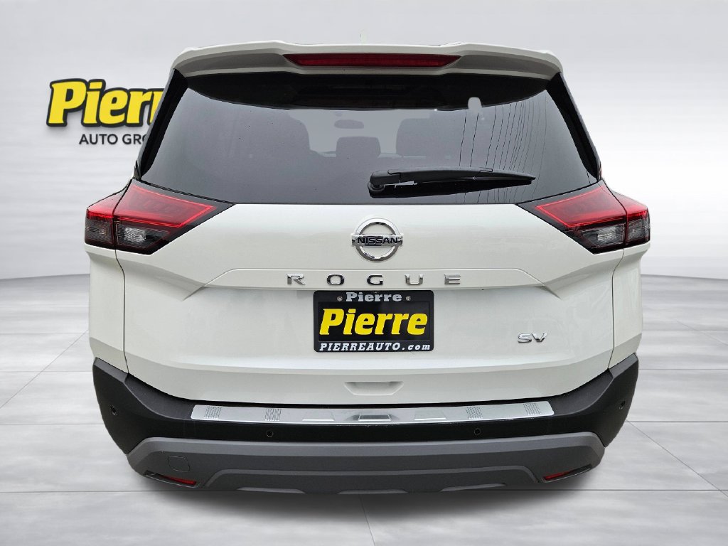 Used 2021 Nissan Rogue SV FWD image 4