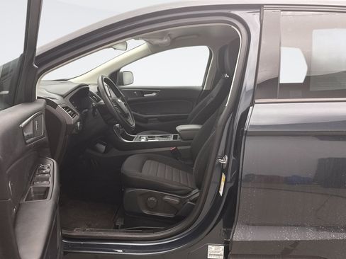 Used 2022 Ford Edge SE image 8