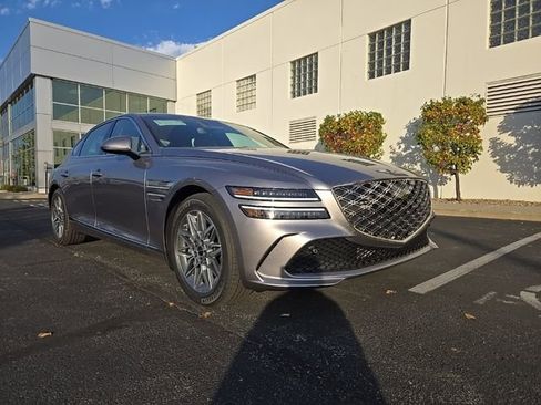 Used 2025 Genesis G80 2.5T image 4