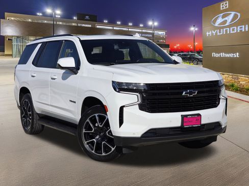 Used 2023 Chevrolet Tahoe RST image 3