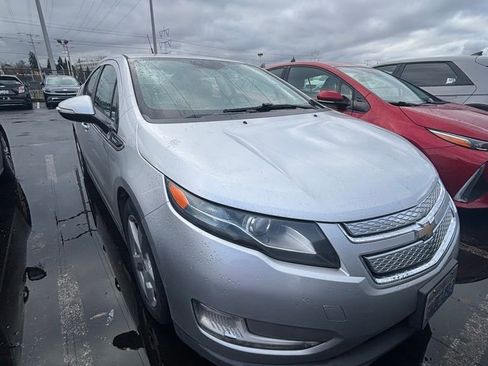 Used 2013 Chevrolet Volt image 1