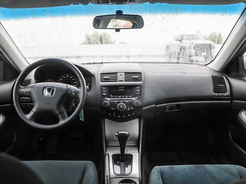 Used 2005 Honda Accord EX image 12