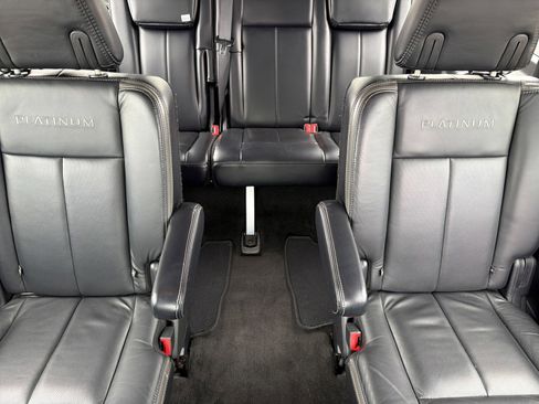 Used 2017 Ford Expedition EL Platinum AWD/4WD image 13
