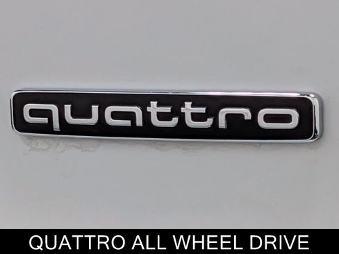 Used 2024 Audi Q4 e-tron Premium Plus image 11