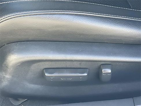 Used 2019 Honda Civic EX-L image 19