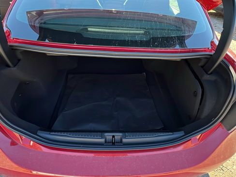 Used 2025 Alfa Romeo Giulia AWD w/ Veloce Package AWD image 13