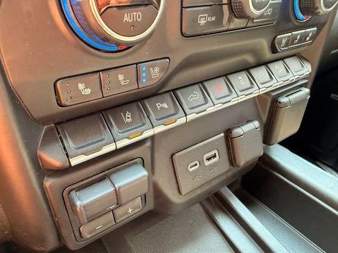 Used 2020 Chevrolet Silverado 3500 LTZ AWD/4WD image 27