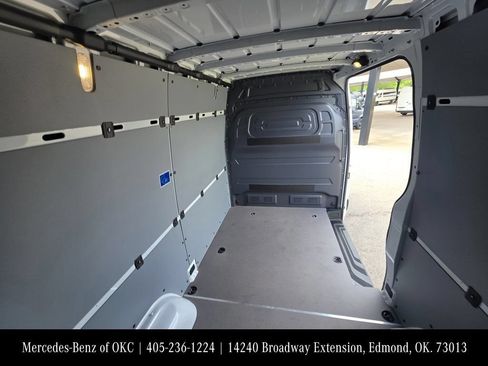 Used 2026 Mercedes-Benz Sprinter 2500 image 7