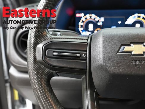 Used 2024 Chevrolet Colorado W/T RWD image 15