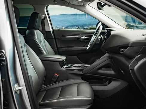 Used 2021 Buick Envision Essence w/ Sport Touring Package image 23