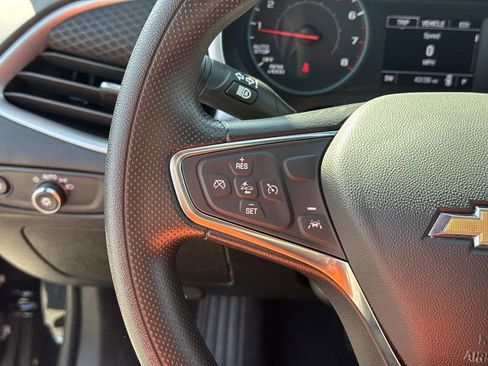 Used 2025 Chevrolet Malibu LT image 22