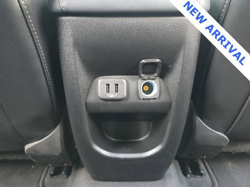 Used 2022 Chevrolet Colorado Z71 image 38